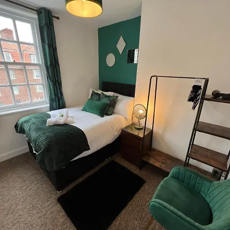 Hotwell Road Fantastic 2 Bedroom Flat Апартаменты Бристоль