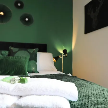 Апартаменты Hotwell Road Fantastic 2 Bedroom Flat *