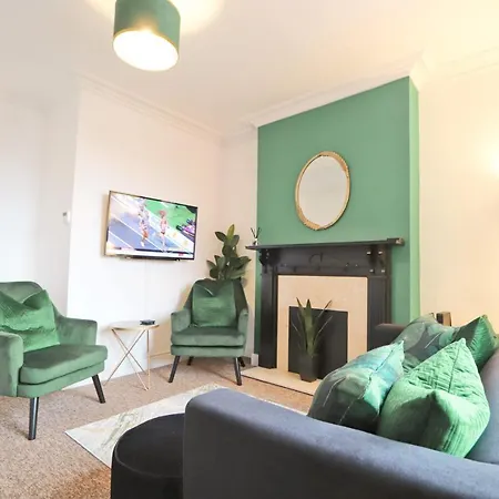 Hotwell Road Fantastic 2 Bedroom Flat Апартаменты